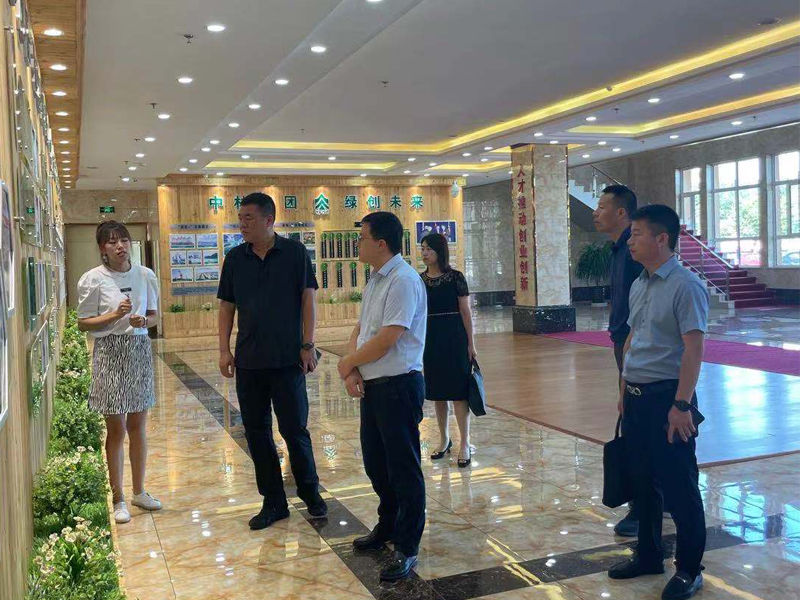 陳永廣會(huì)見通河縣政府縣長(zhǎng)高俊杰一行(圖1)